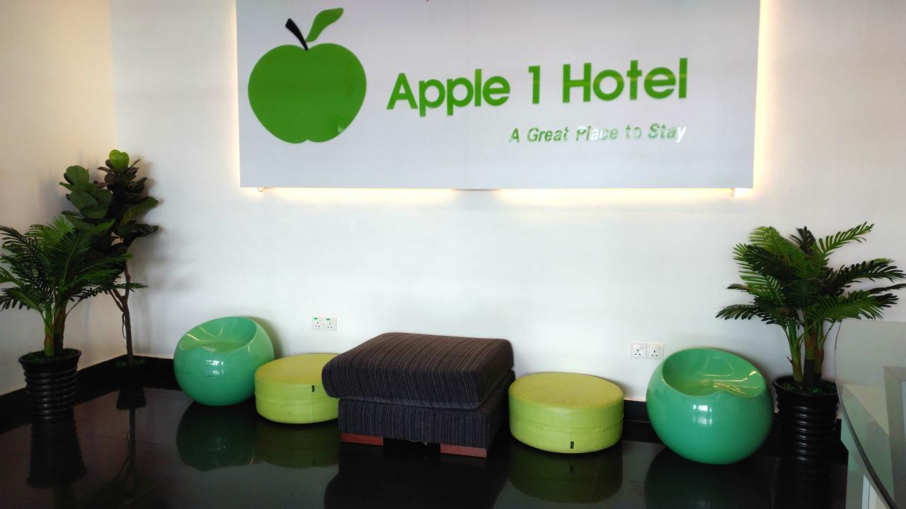 Apple 1 Hotel Budget Гелугор Экстерьер фото